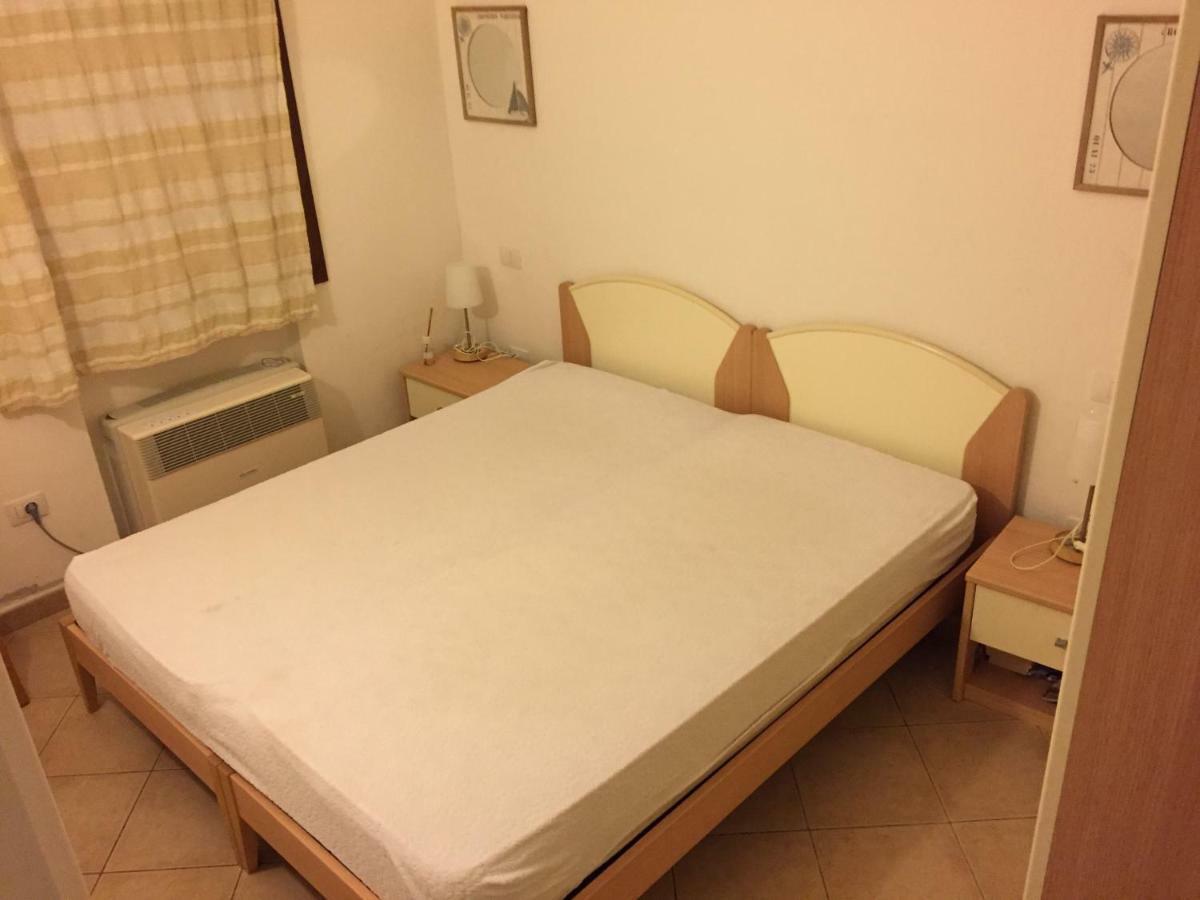 Casa Vacanza A Porto Istana